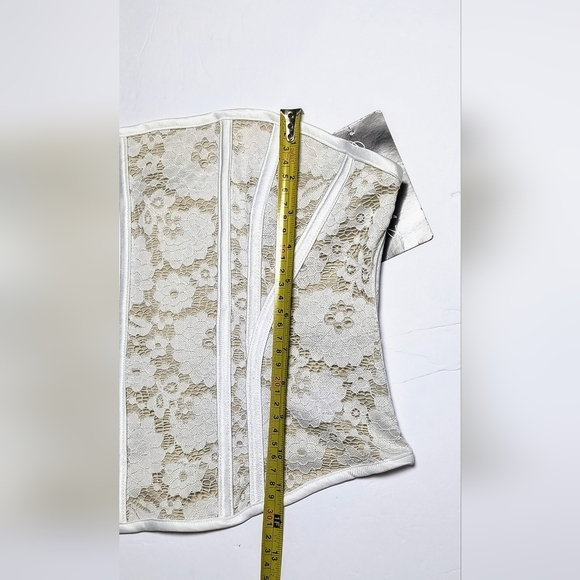 Say What? Cream and White Lace Sexy Shapewear Boned Corset L NWT - Picture 5 of 6